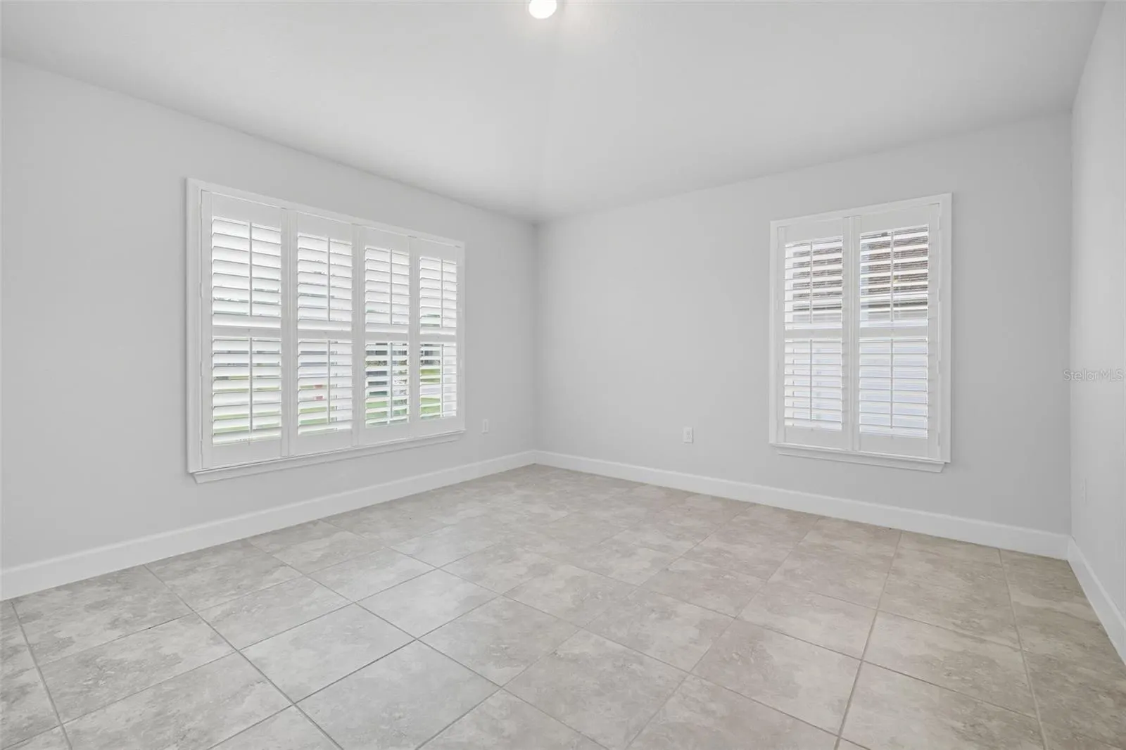 5467 KNIGHTS LANDING DR