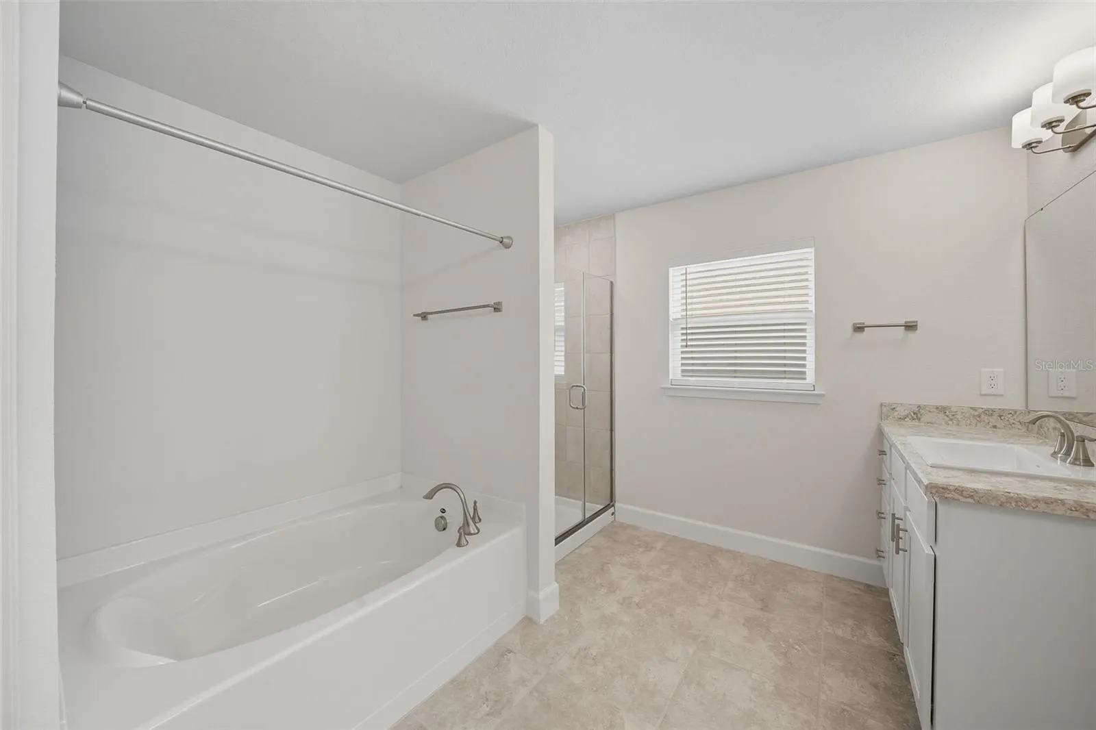 5467 KNIGHTS LANDING DR