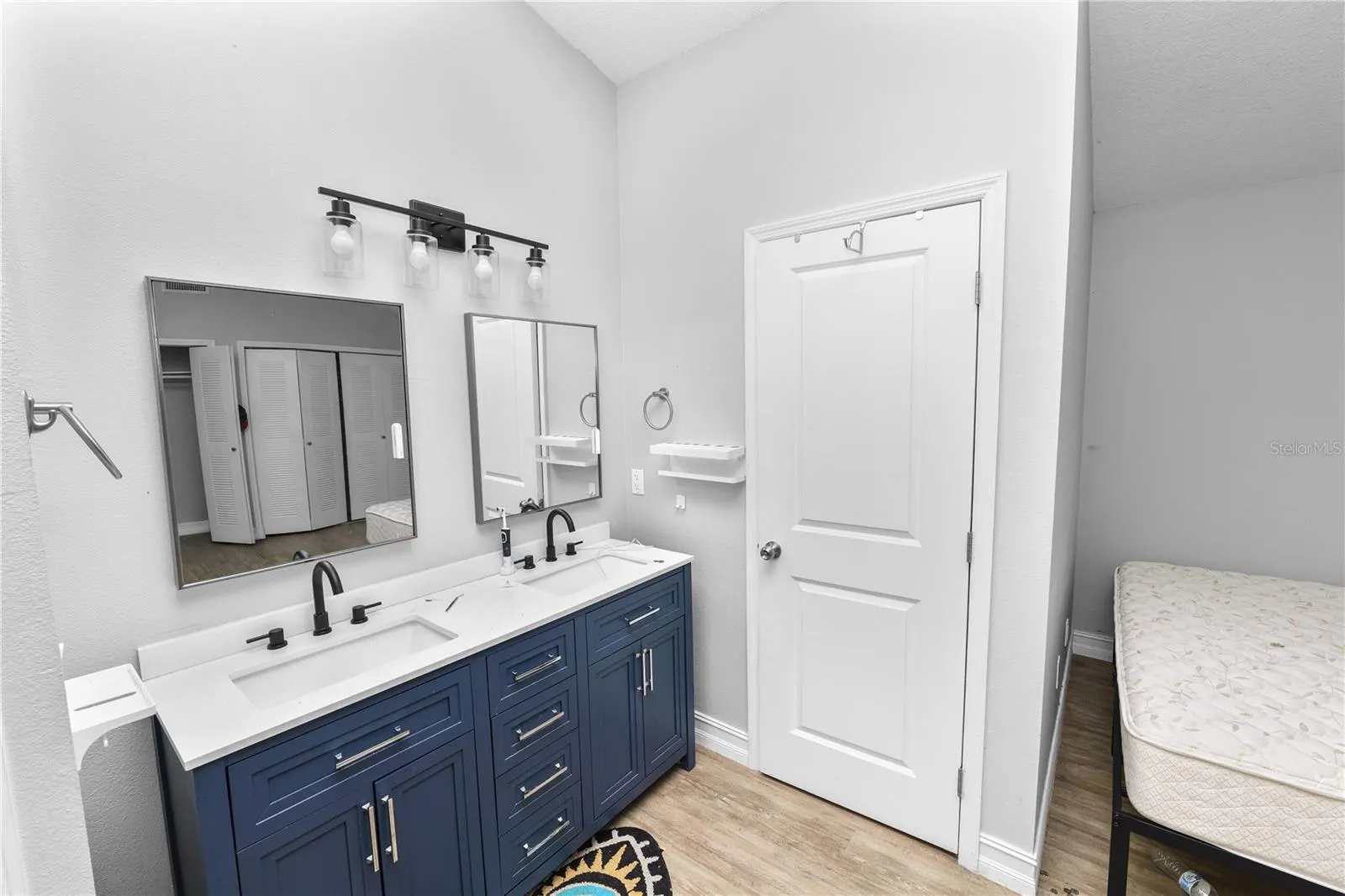 3307 FOX RIDGE DR