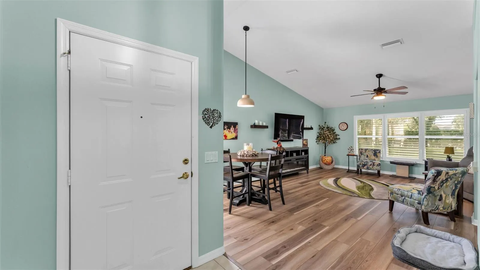 5672 WATER OAK LN