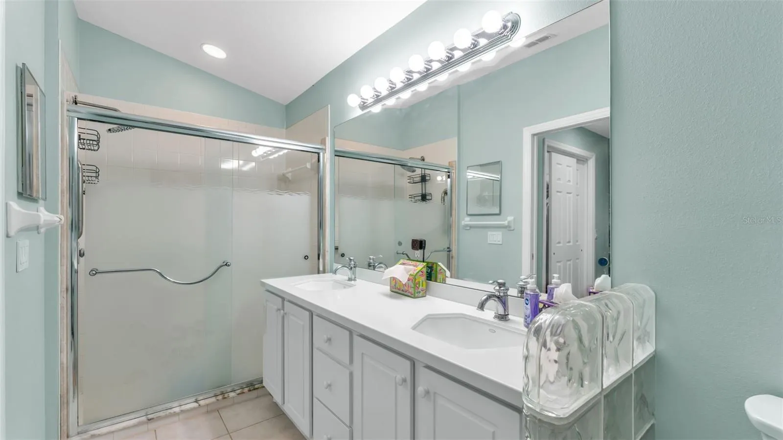 5672 WATER OAK LN