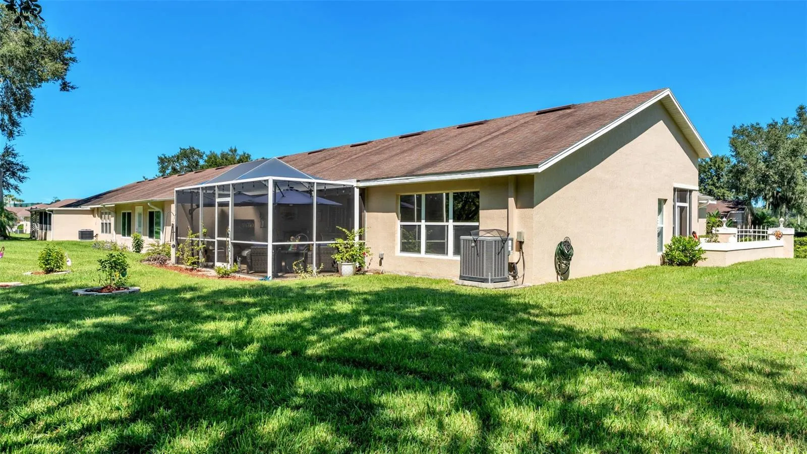5672 WATER OAK LN