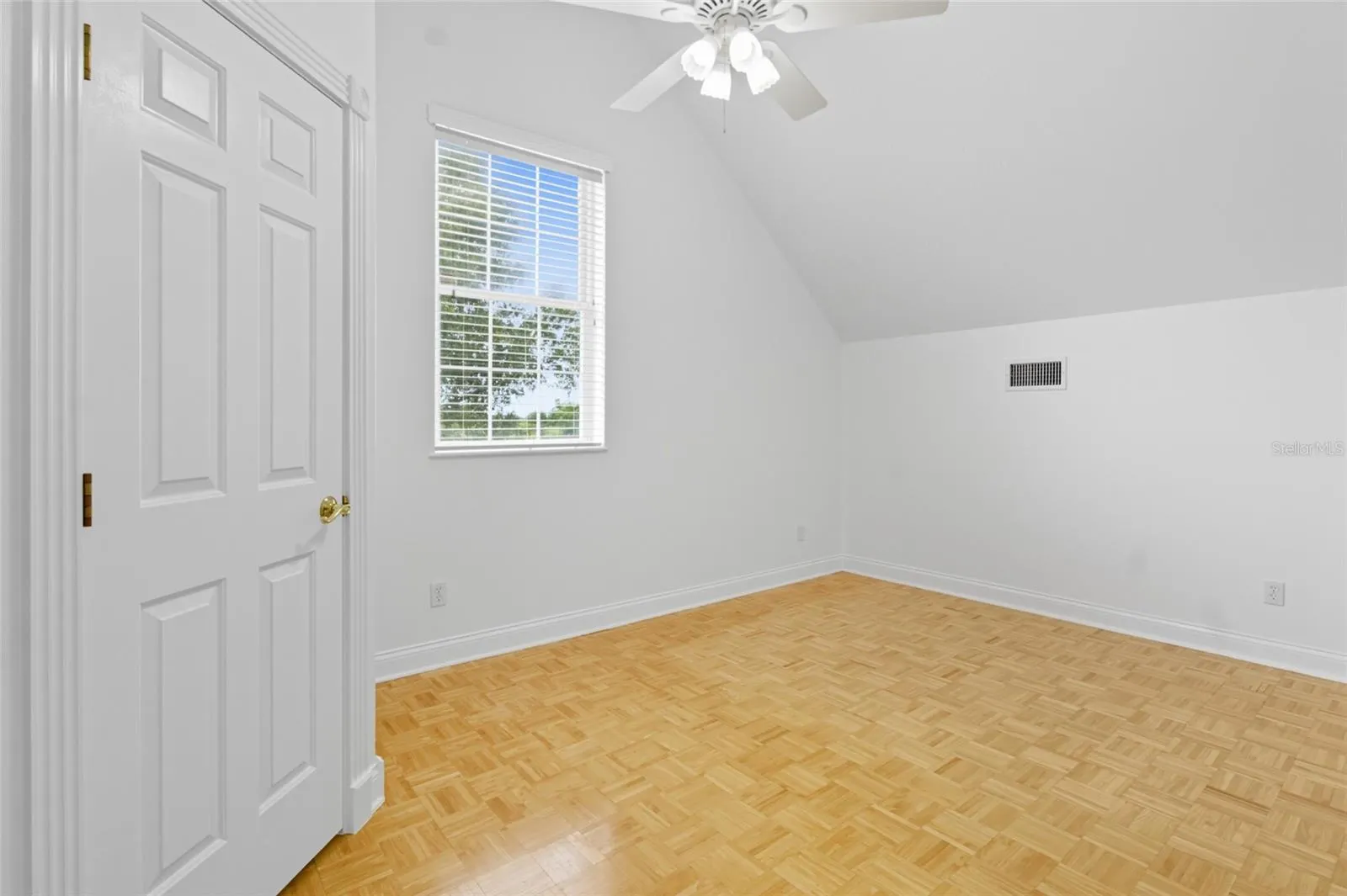 320 STARR RIDGE DR