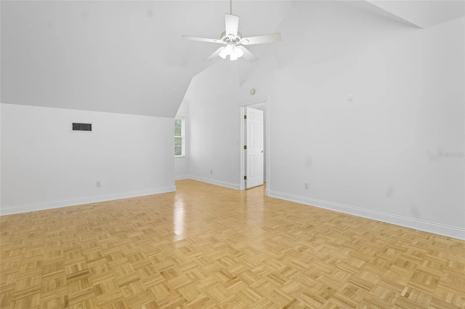 320 STARR RIDGE DR