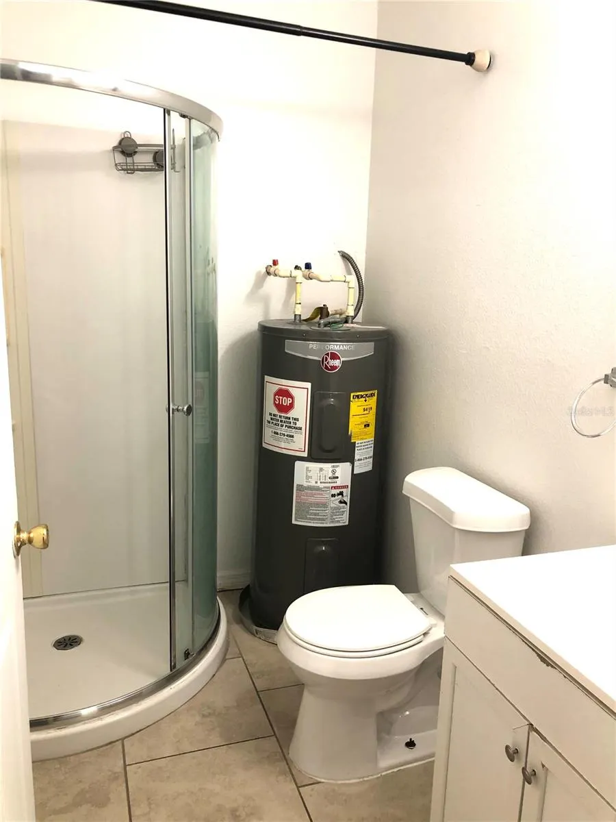 110 FOREST AVE #10, #10