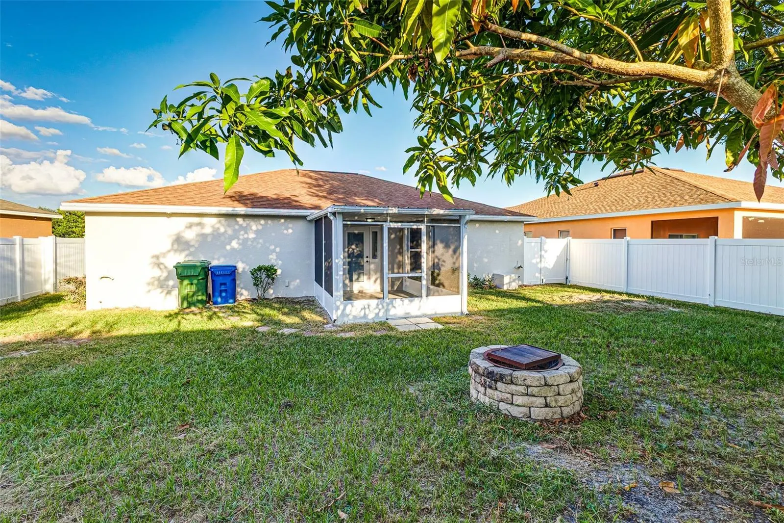6610 CRESCENT LOOP