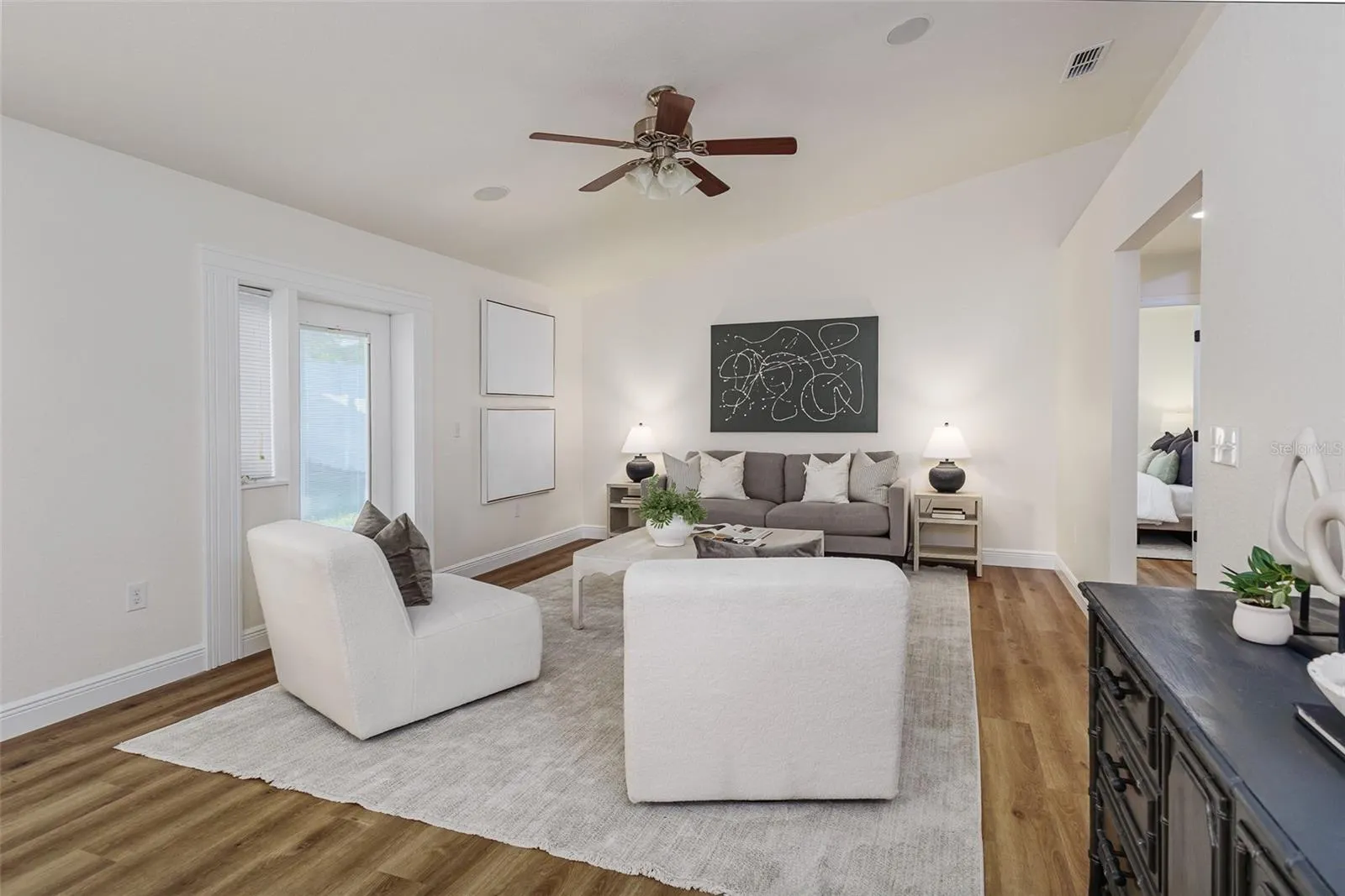 6610 CRESCENT LOOP