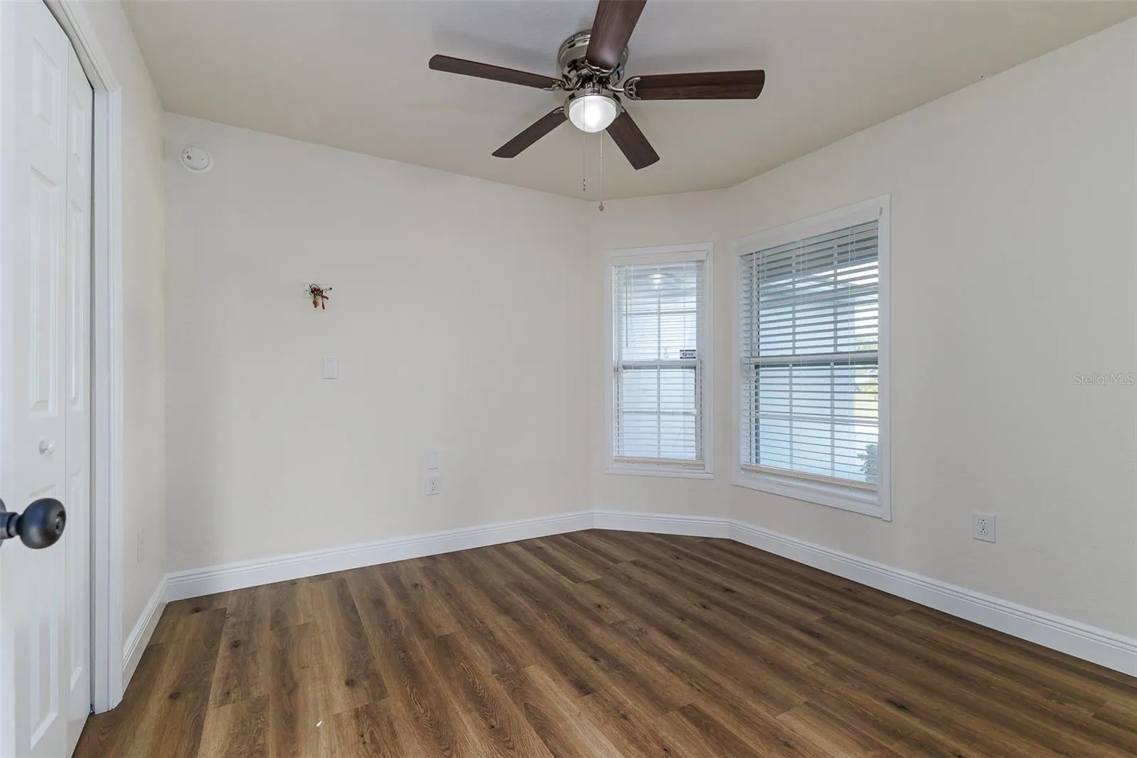6610 CRESCENT LOOP