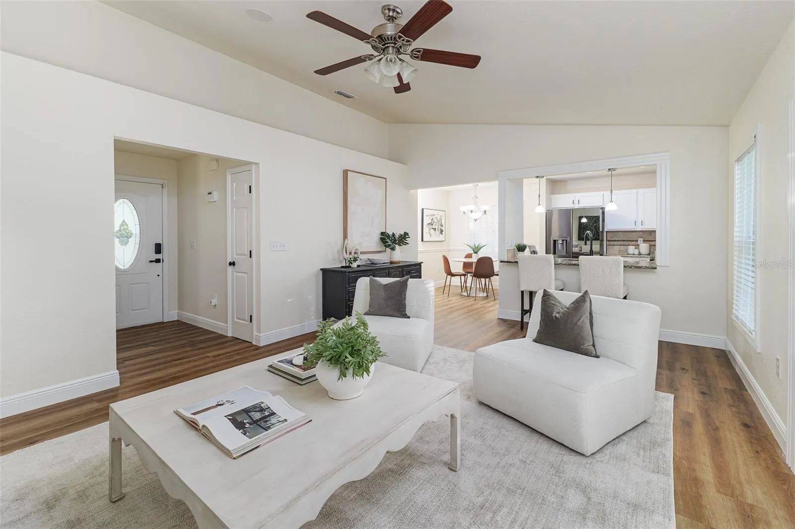 6610 CRESCENT LOOP