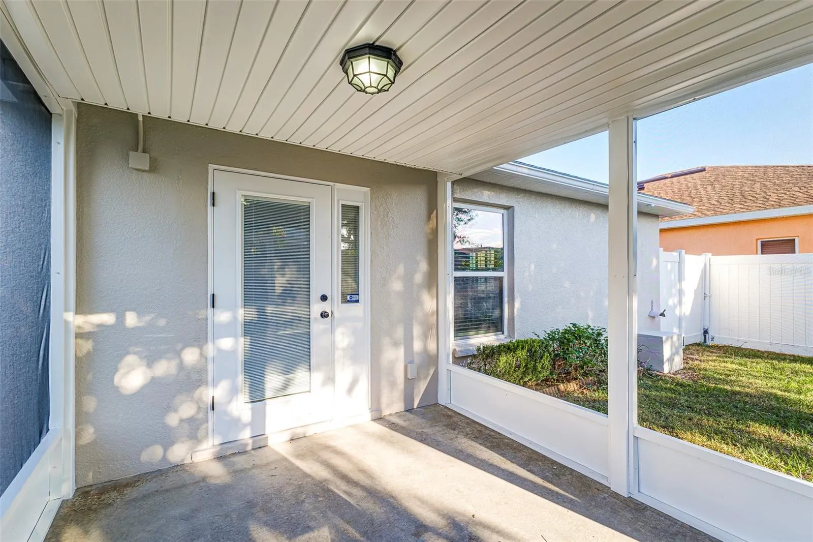 6610 CRESCENT LOOP