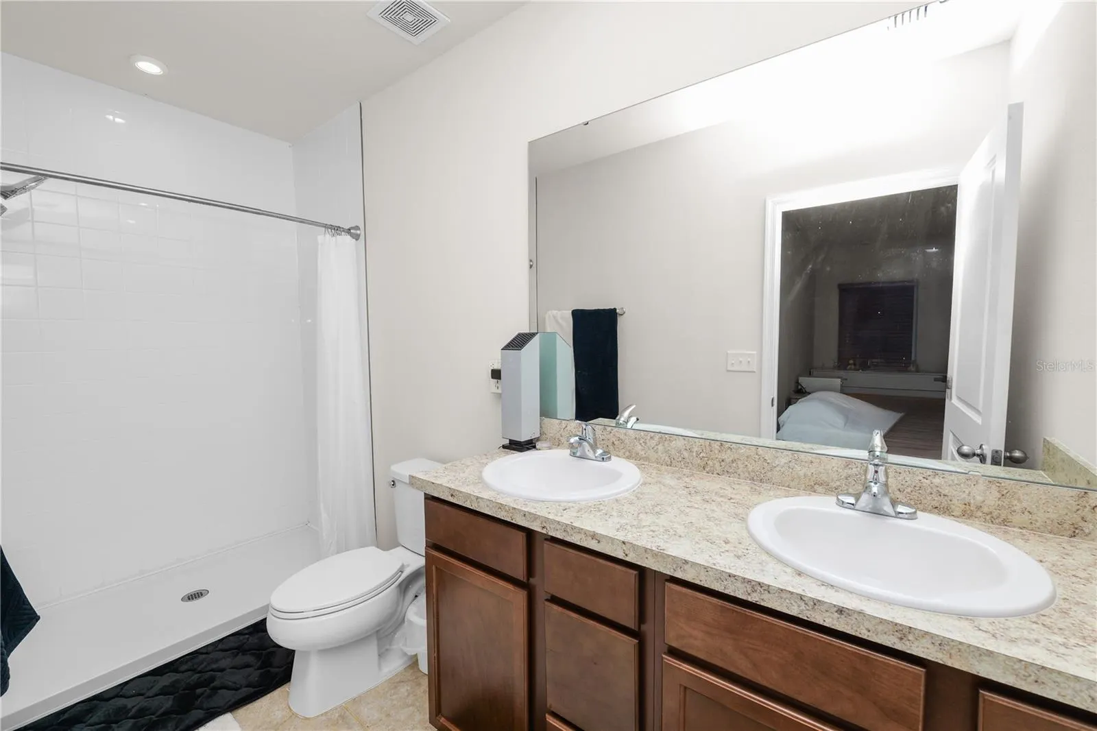 913 EAGLE ROCK TER