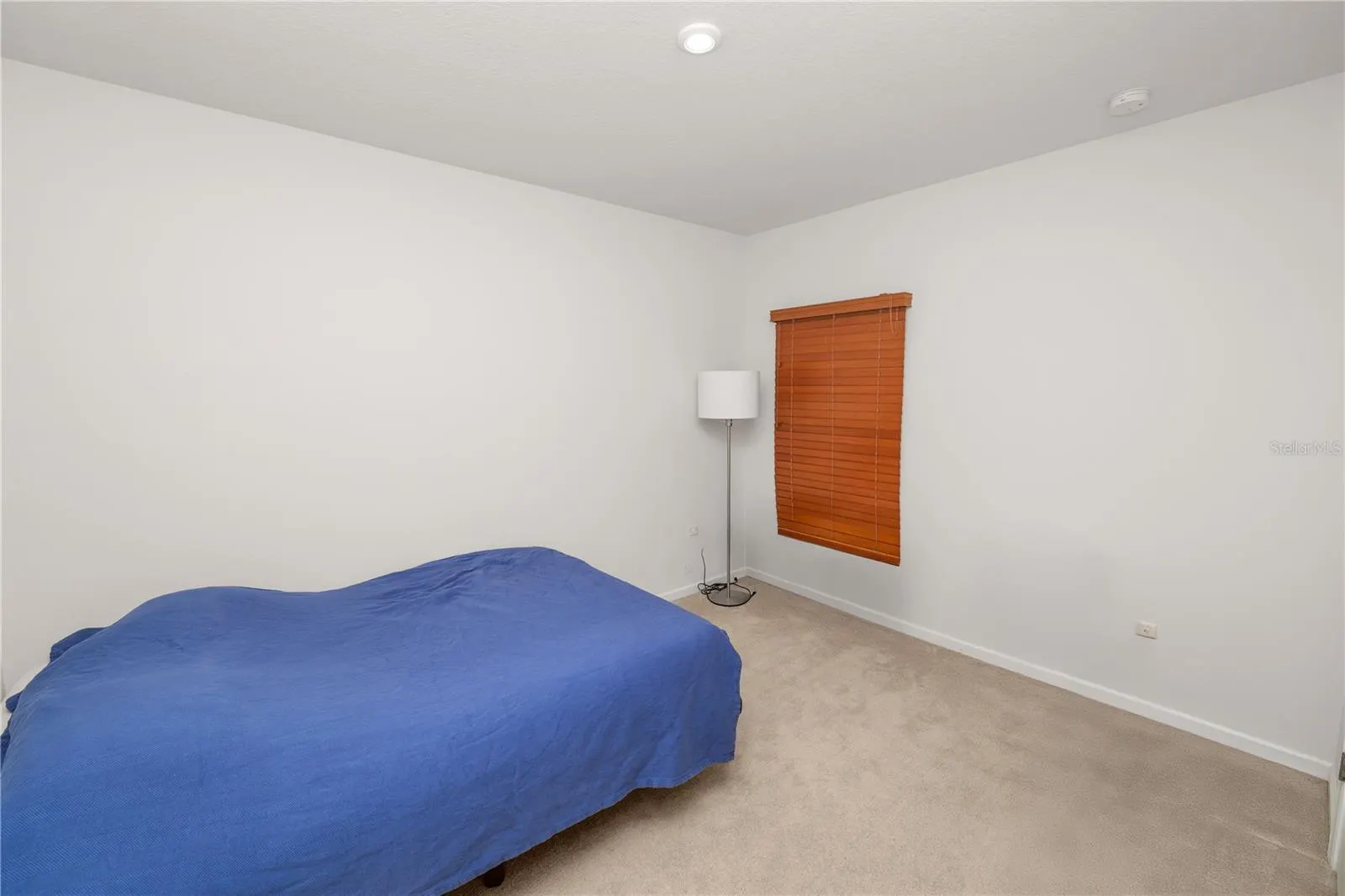 913 EAGLE ROCK TER