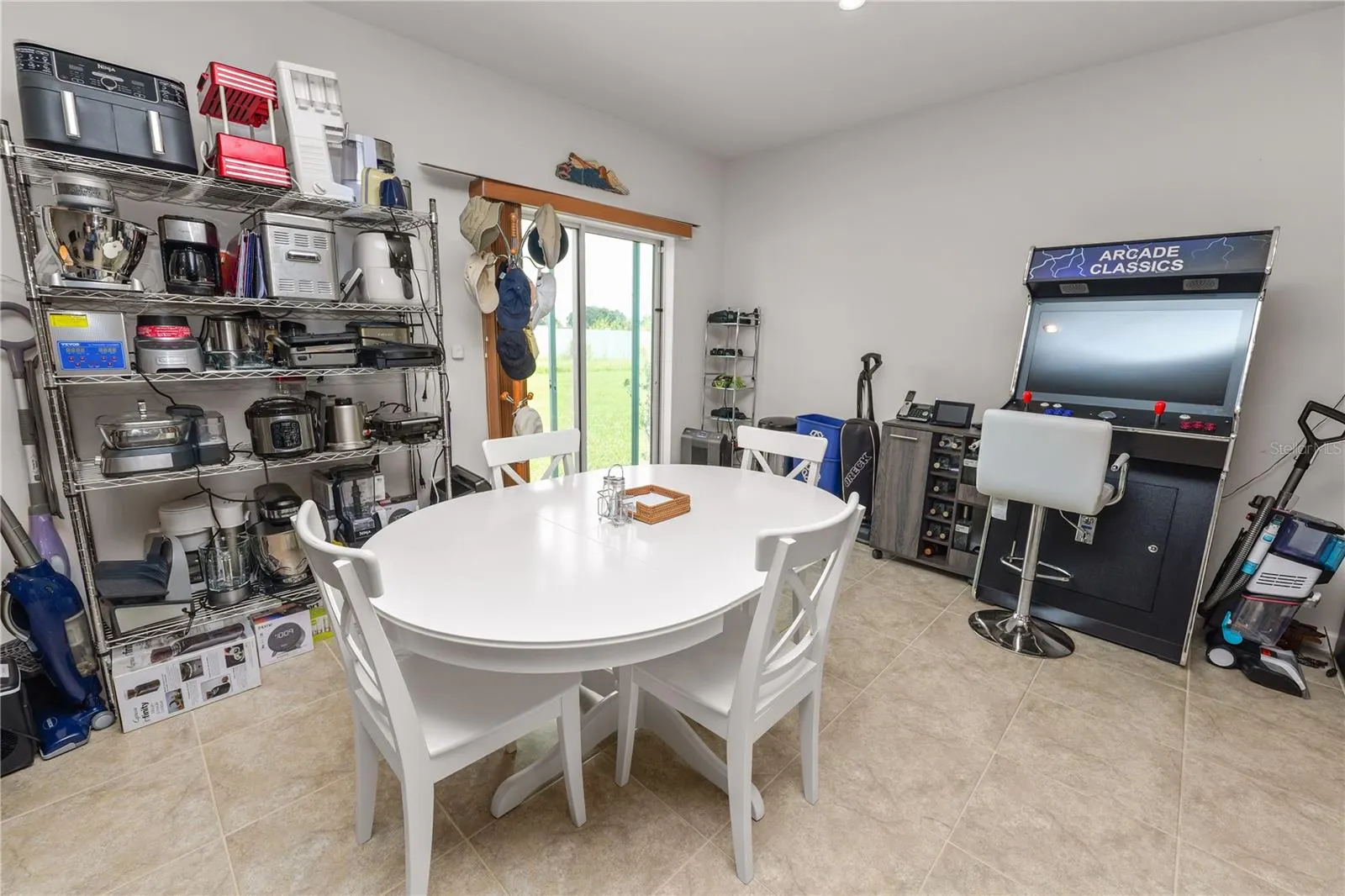 913 EAGLE ROCK TER