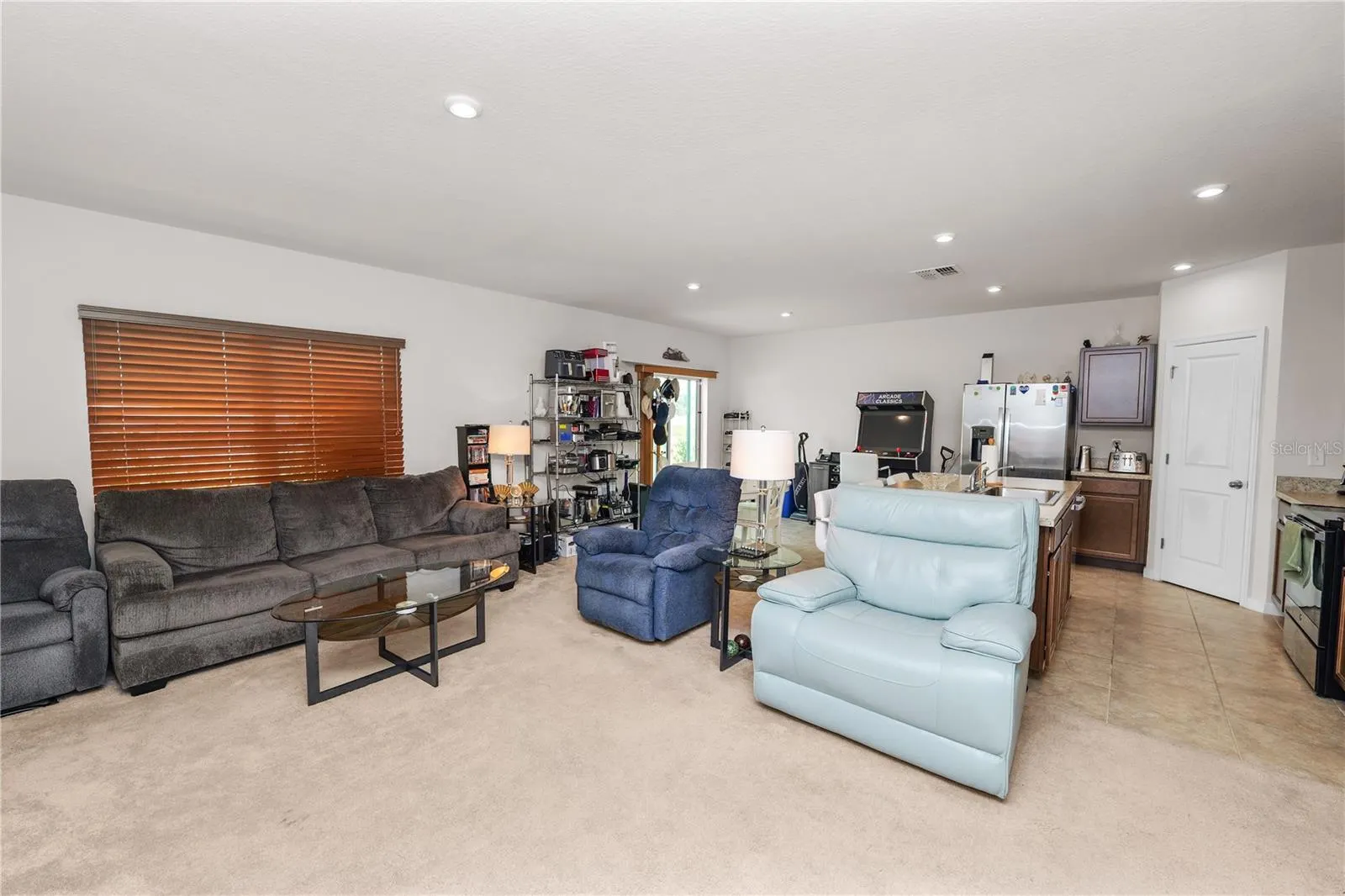 913 EAGLE ROCK TER