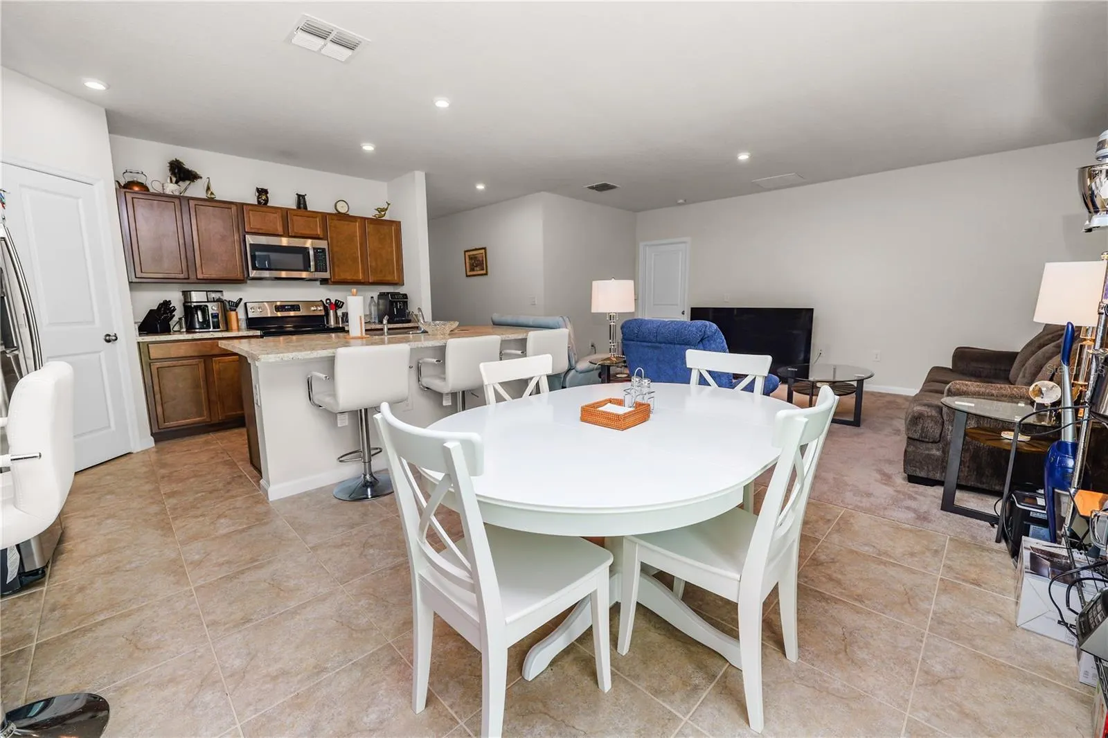 913 EAGLE ROCK TER