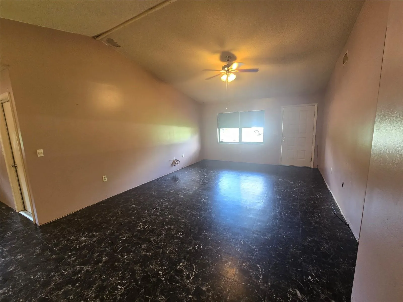 250 TANAGER AVE
