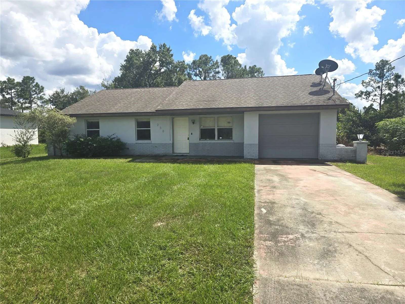 250 TANAGER AVE
