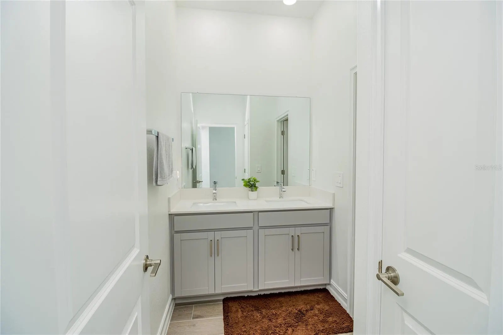 12564 COLONNADE VISTA DR