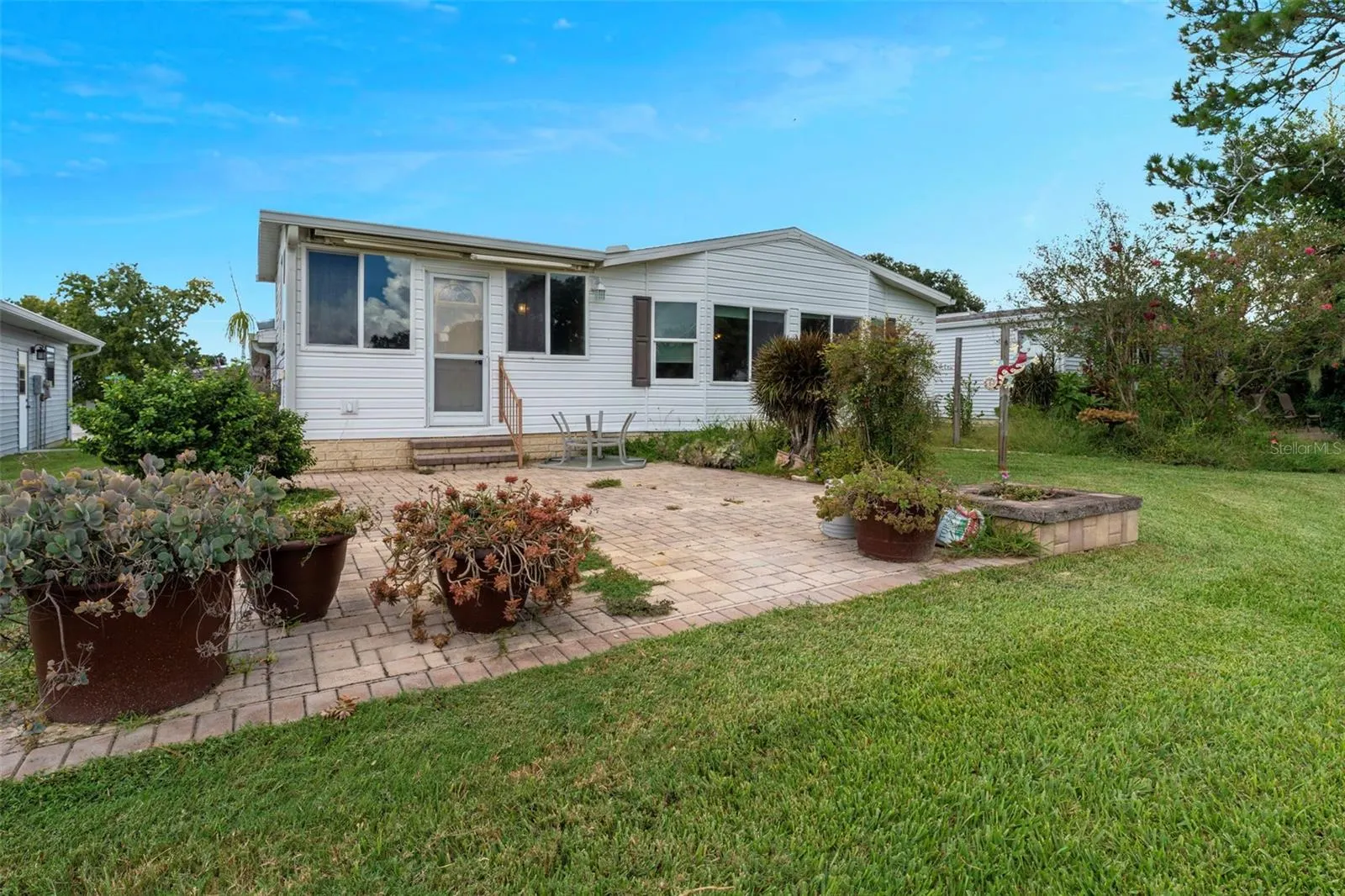 3175 PEBBLE BEND DR