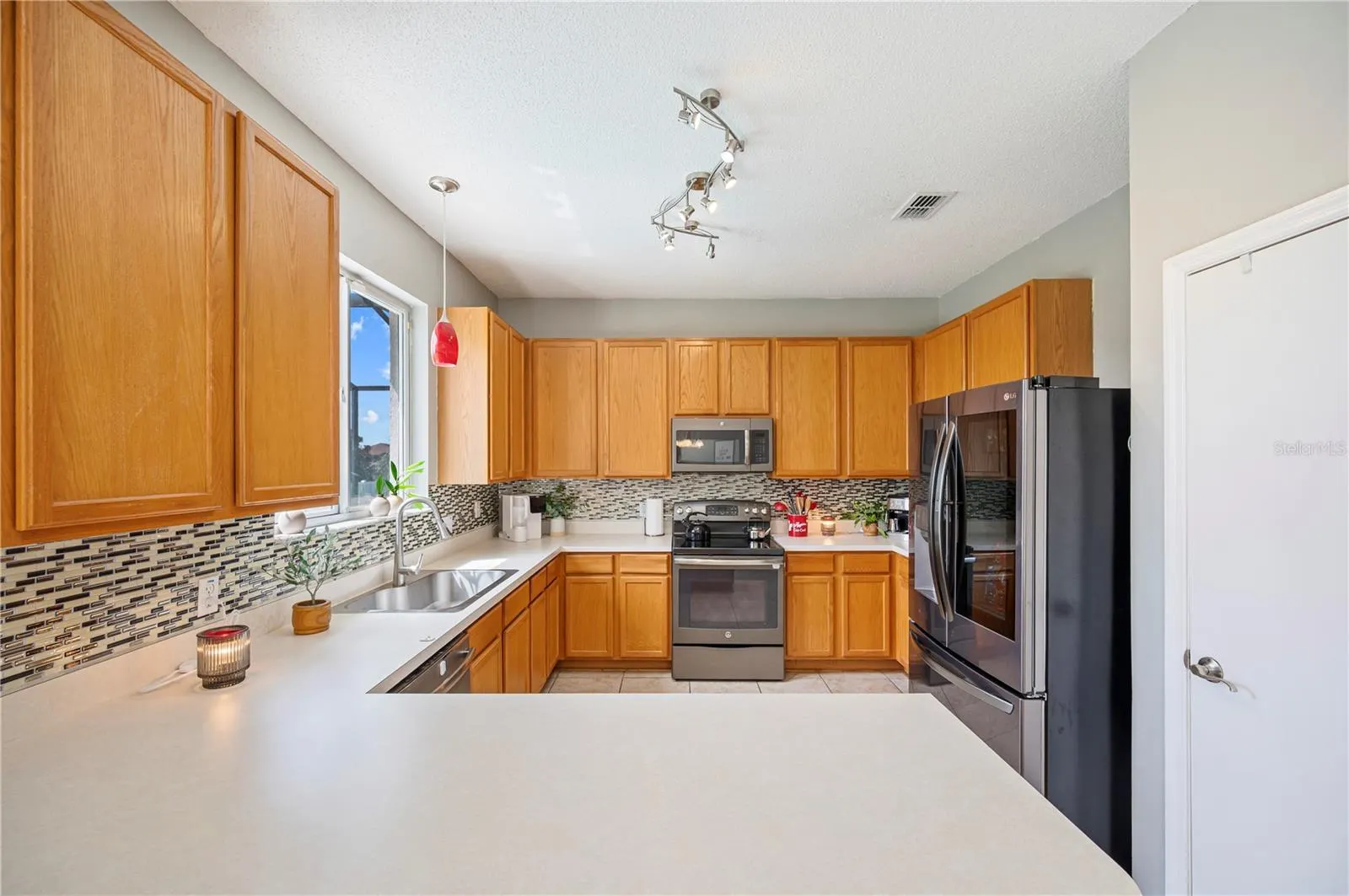 623 ELDERBERRY DR
