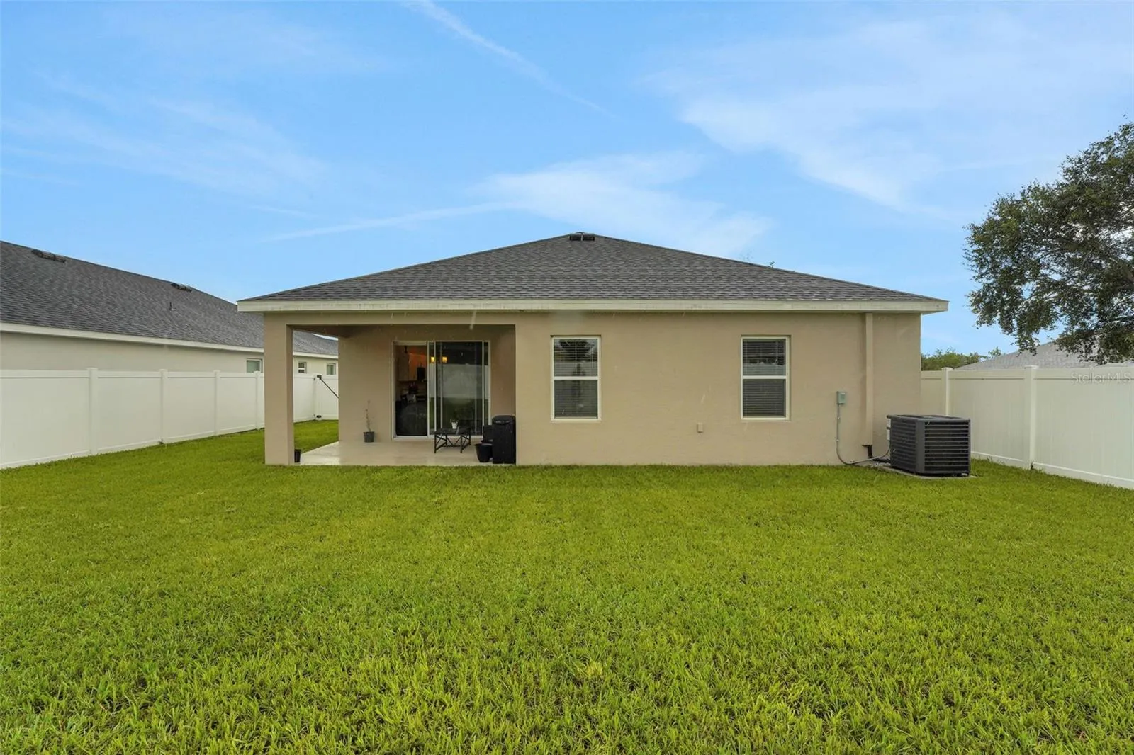 647 BENTLEY NORTH DR