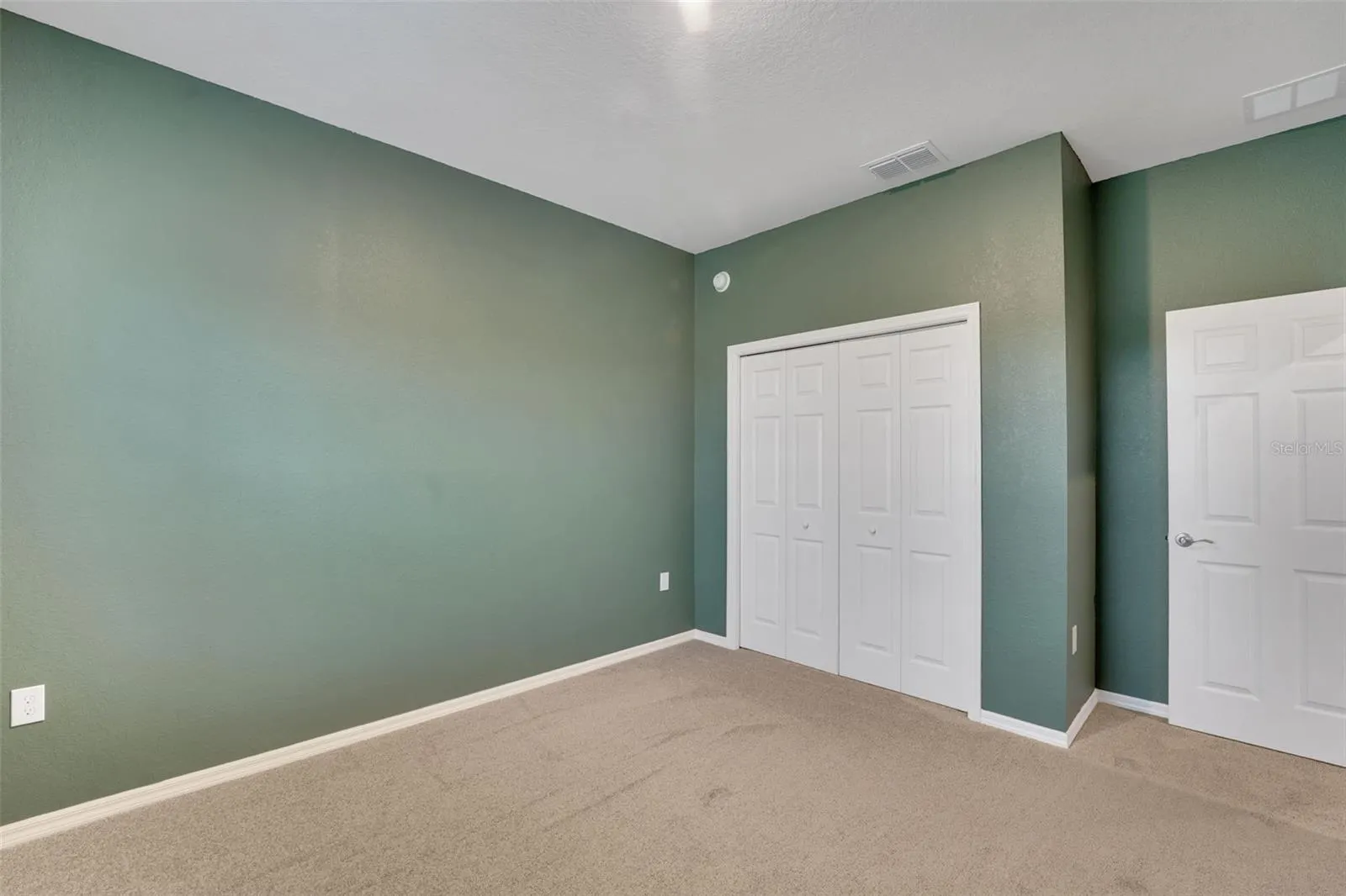 647 BENTLEY NORTH DR