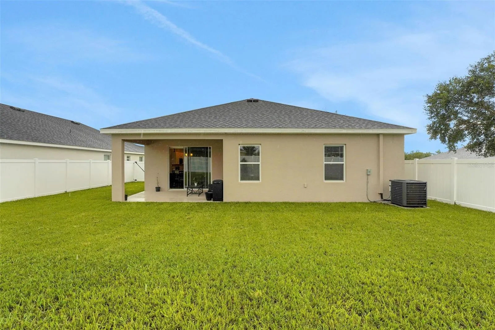 647 BENTLEY NORTH DR