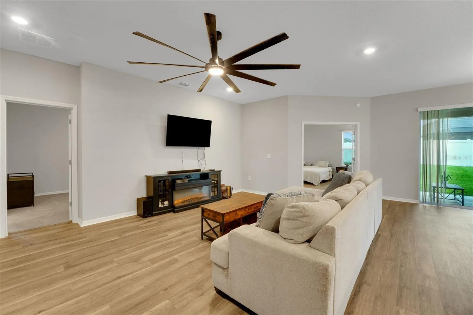 647 BENTLEY NORTH DR