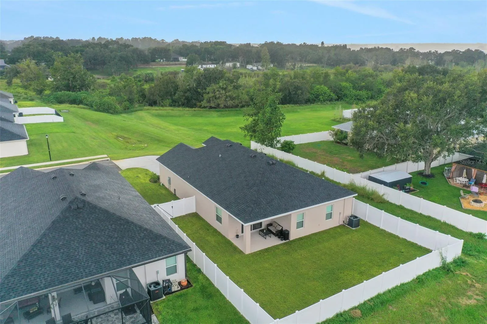 647 BENTLEY NORTH DR