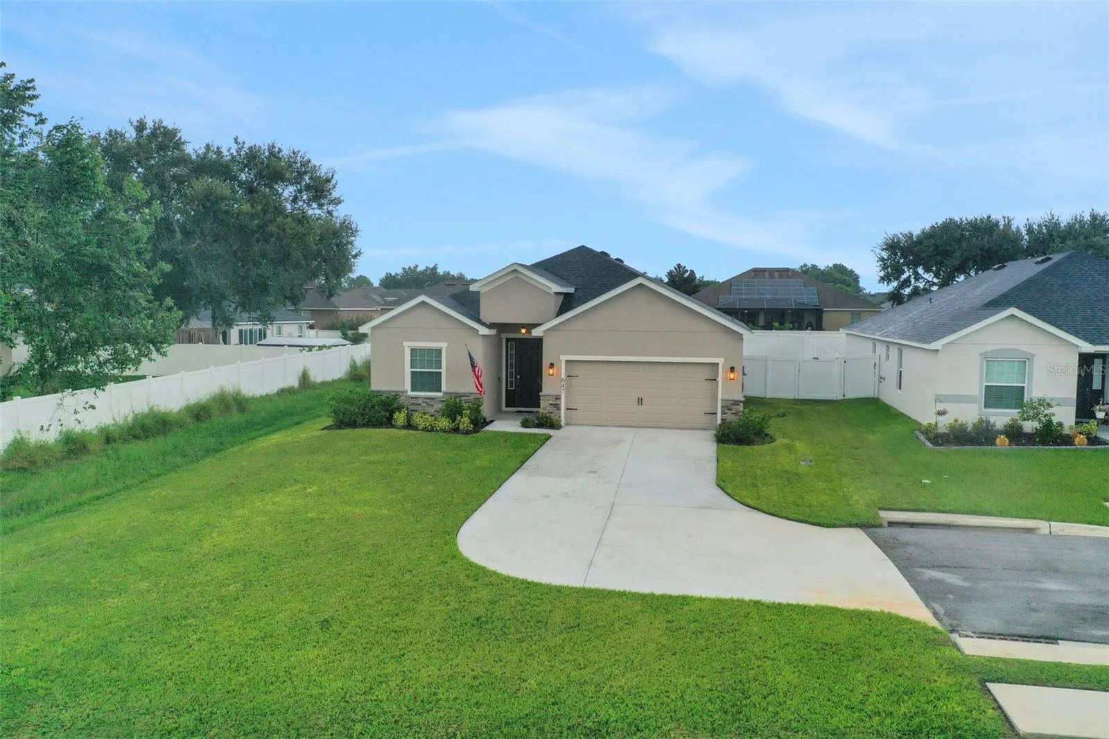 647 BENTLEY NORTH DR