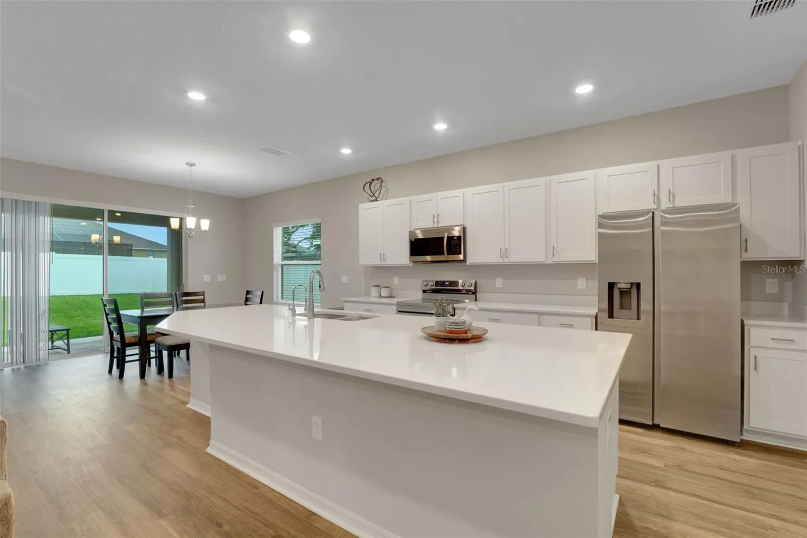 647 BENTLEY NORTH DR