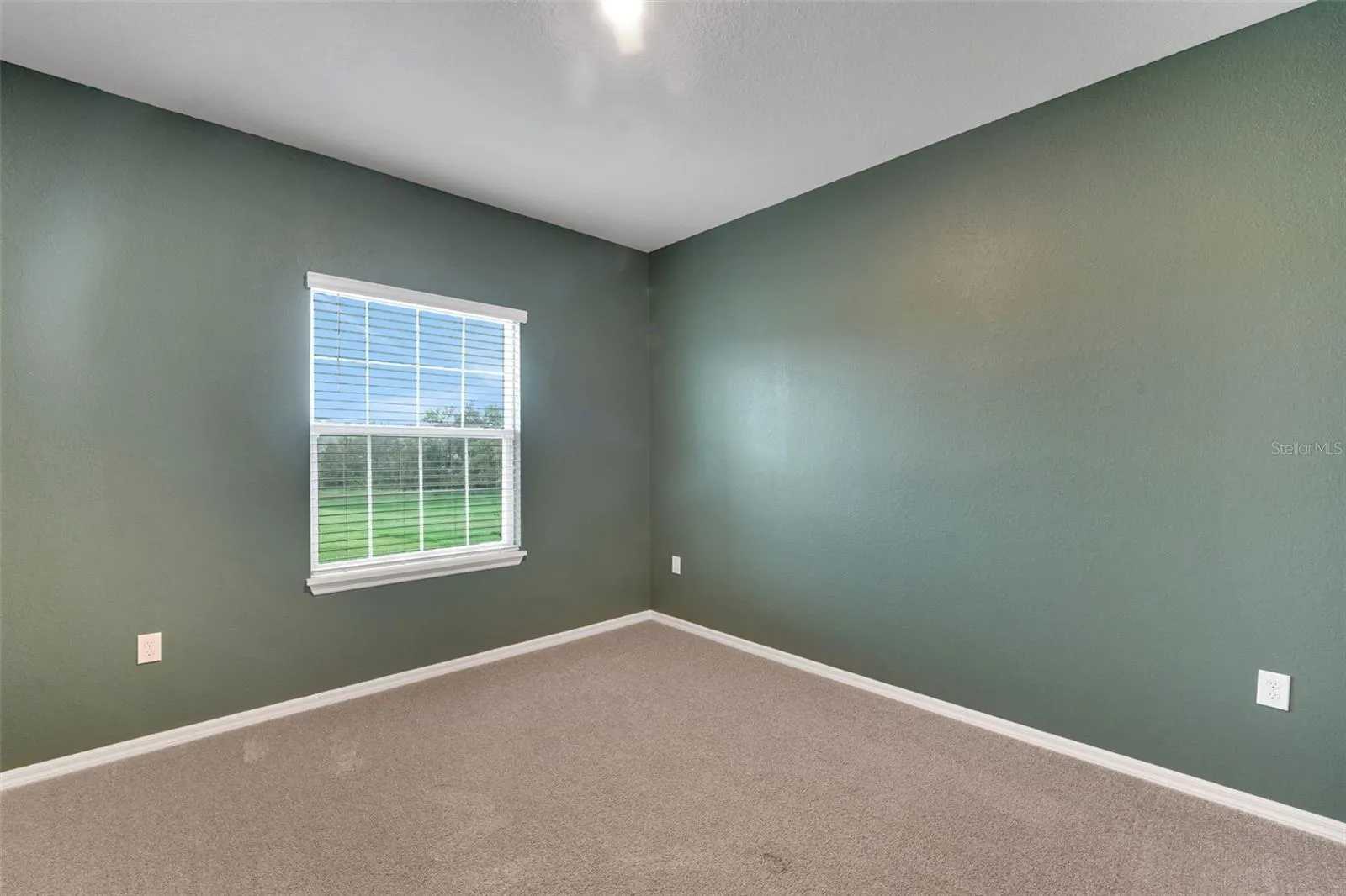 647 BENTLEY NORTH DR