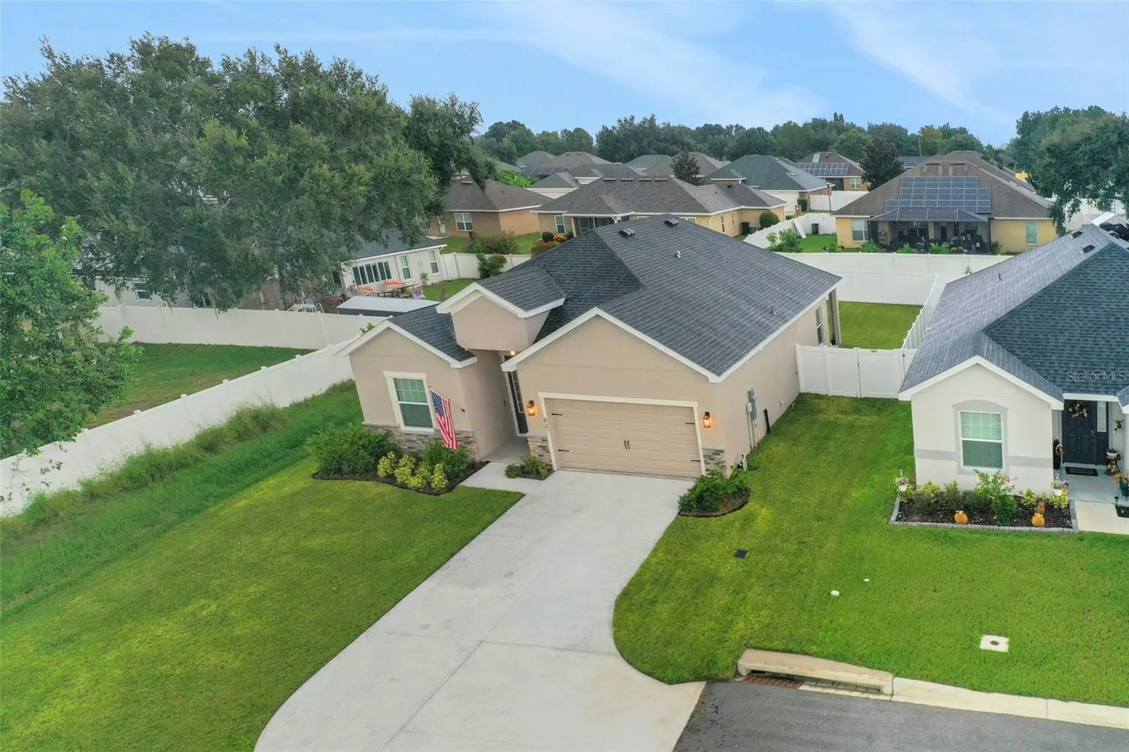647 BENTLEY NORTH DR