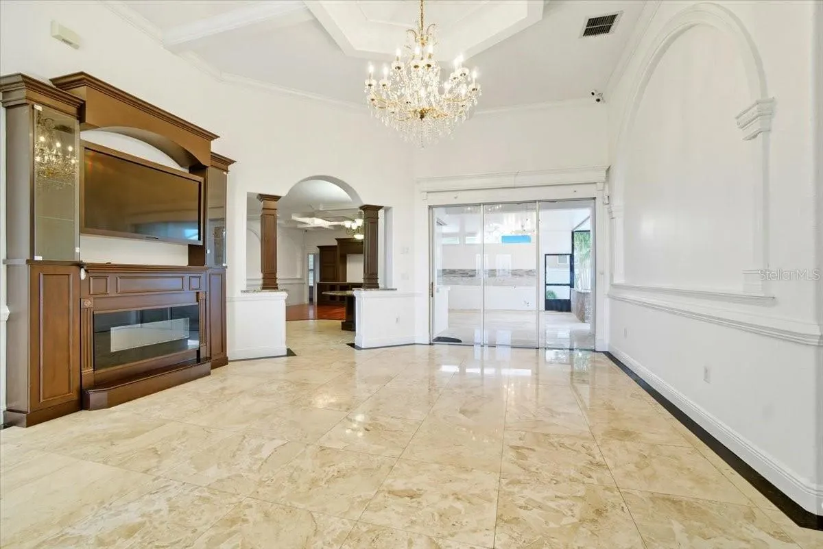 5527 VINTAGE VIEW BLVD