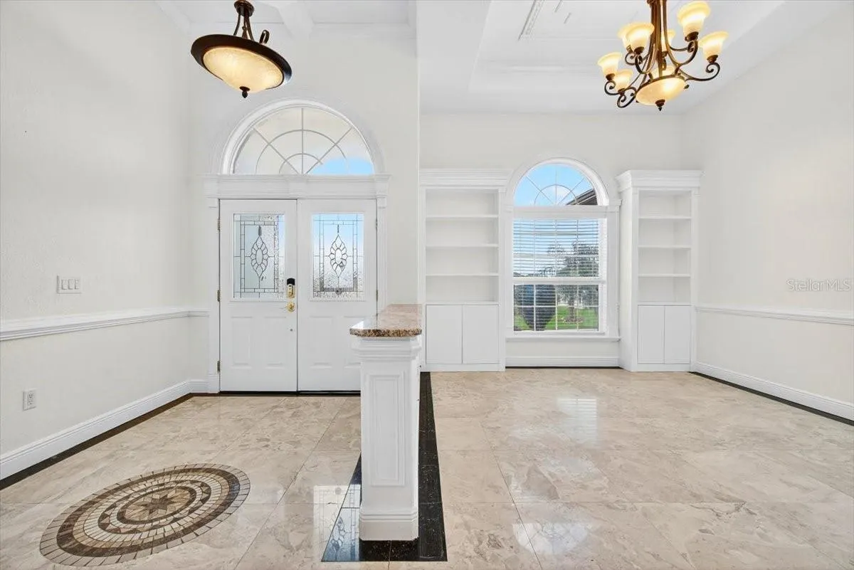 5527 VINTAGE VIEW BLVD