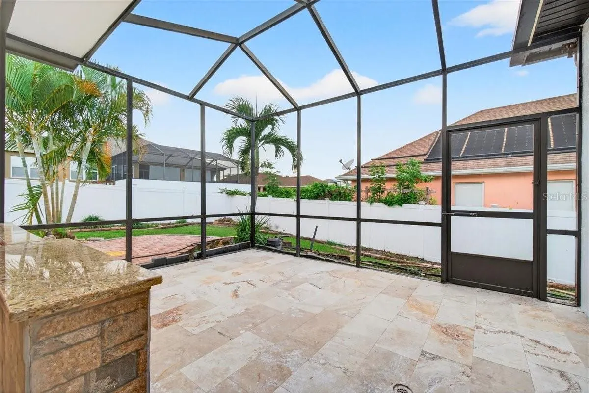 5527 VINTAGE VIEW BLVD