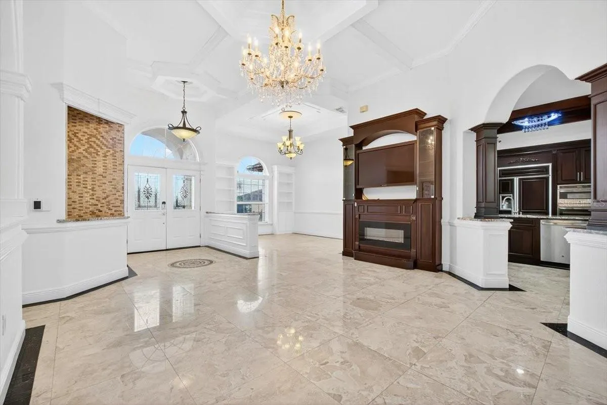 5527 VINTAGE VIEW BLVD