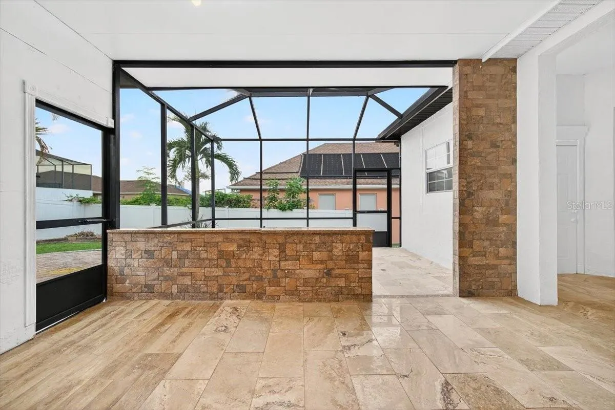 5527 VINTAGE VIEW BLVD