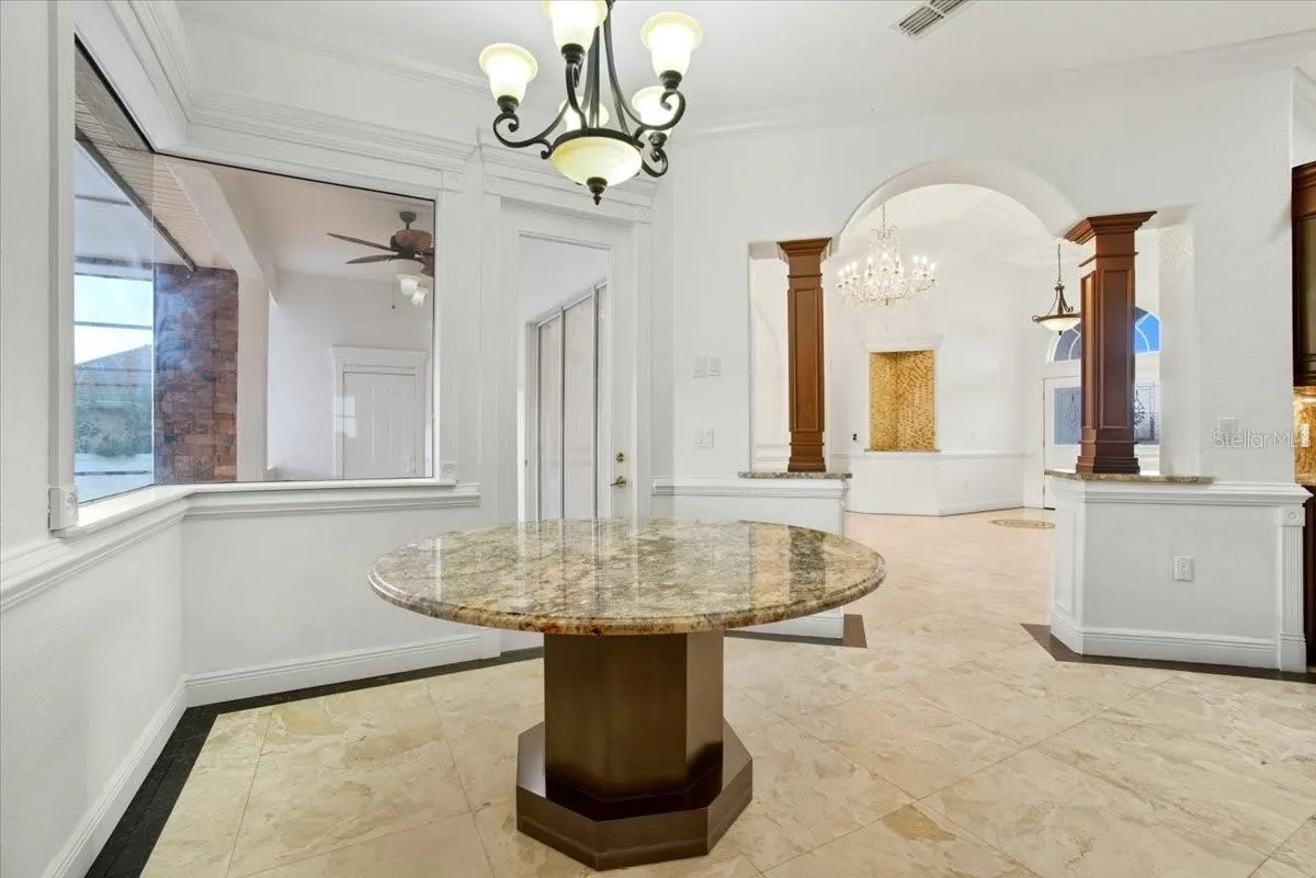 5527 VINTAGE VIEW BLVD