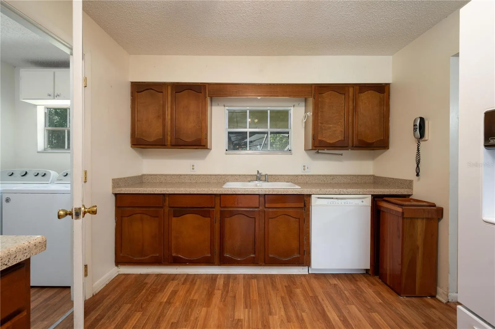 601 N CLERMONT AVE