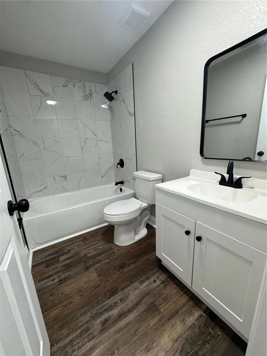 505 SEARCY AVE #A, #A