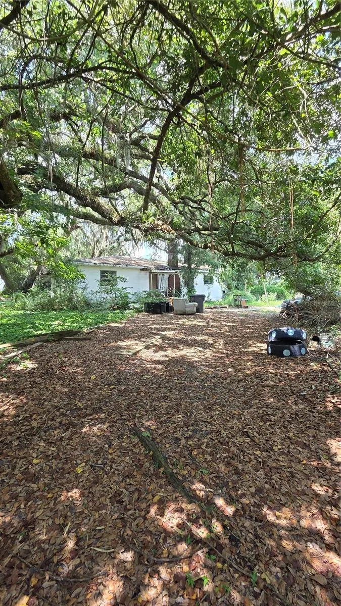 725 HICKORY HAMMOCK RD