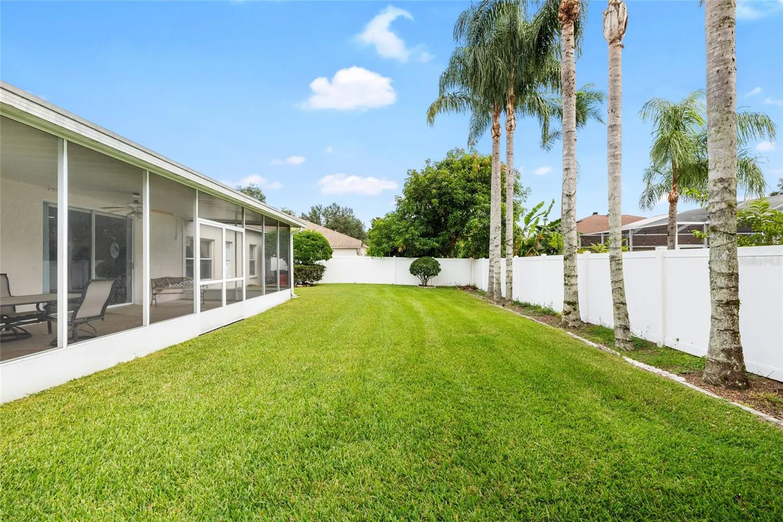 2763 VALENCIA GROVE DR