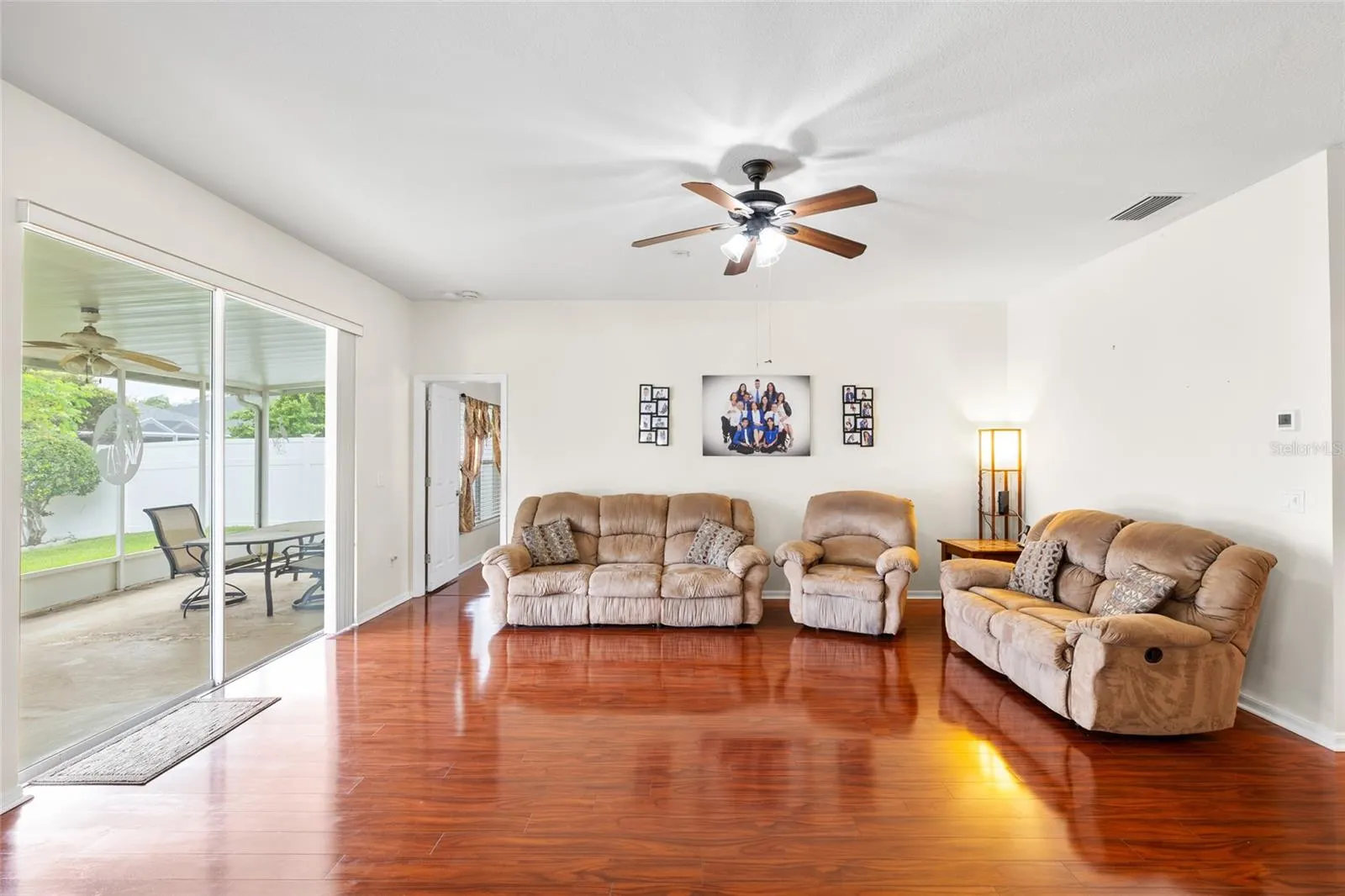 2763 VALENCIA GROVE DR