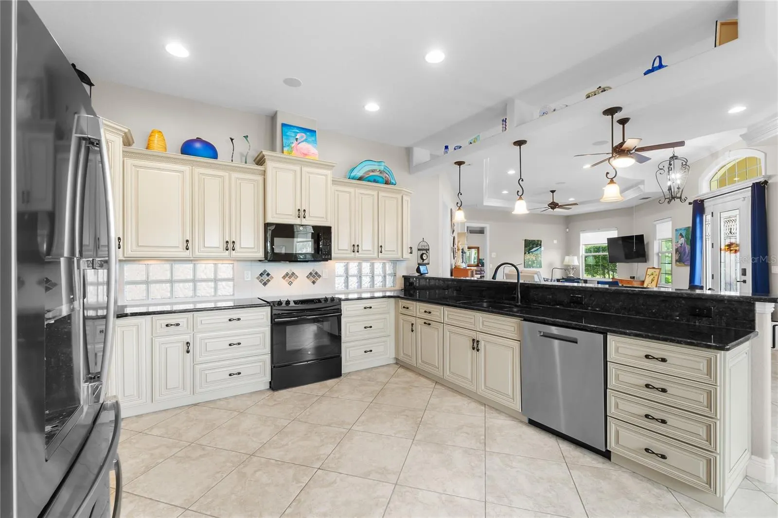 398 NOLANE LN