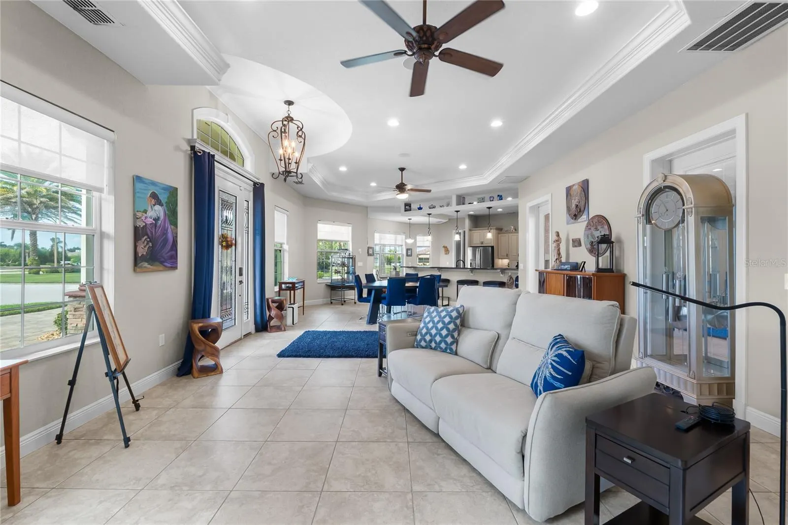 398 NOLANE LN