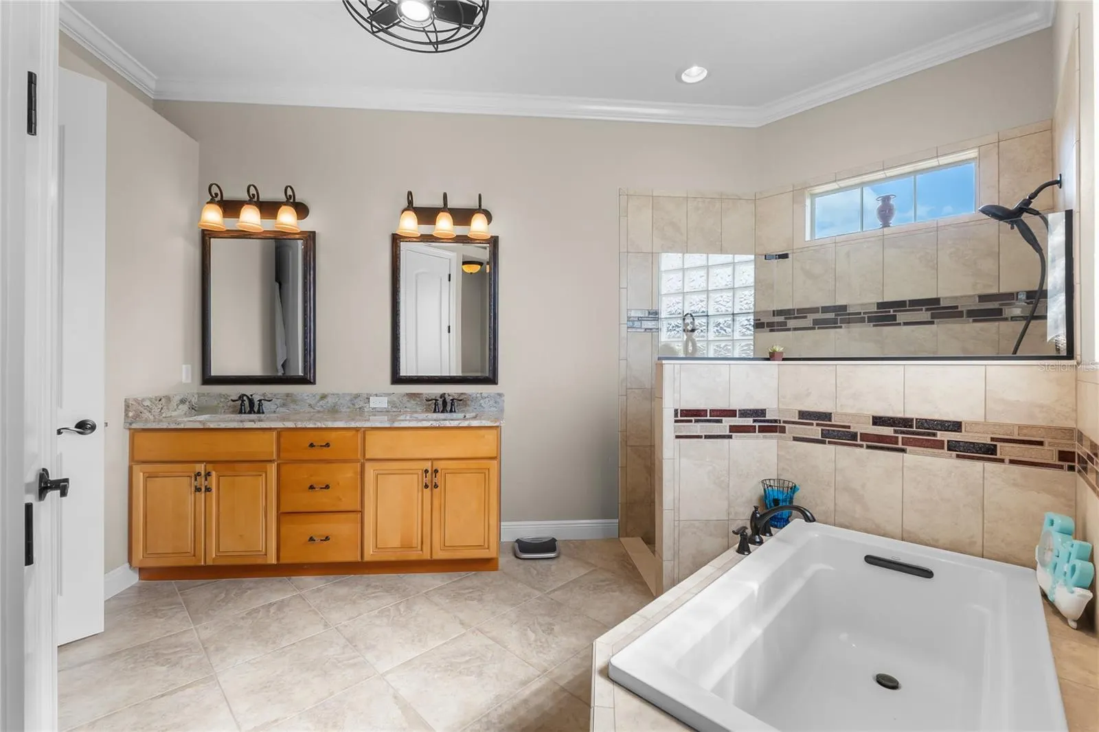 398 NOLANE LN
