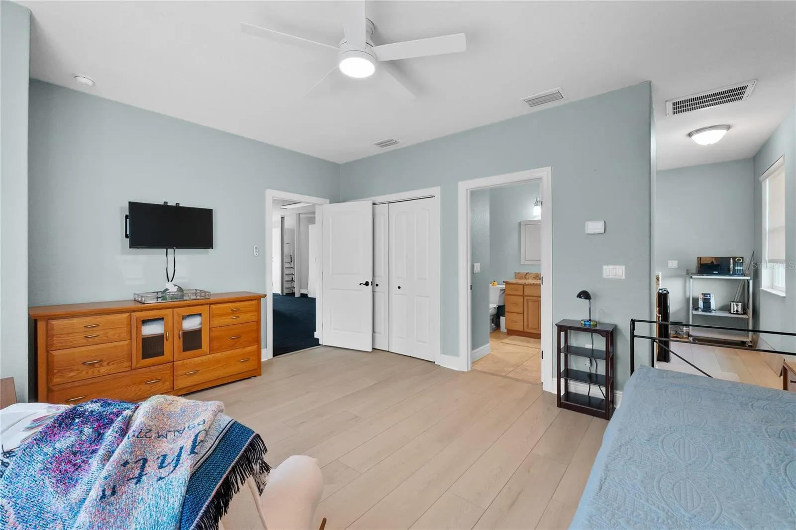 398 NOLANE LN