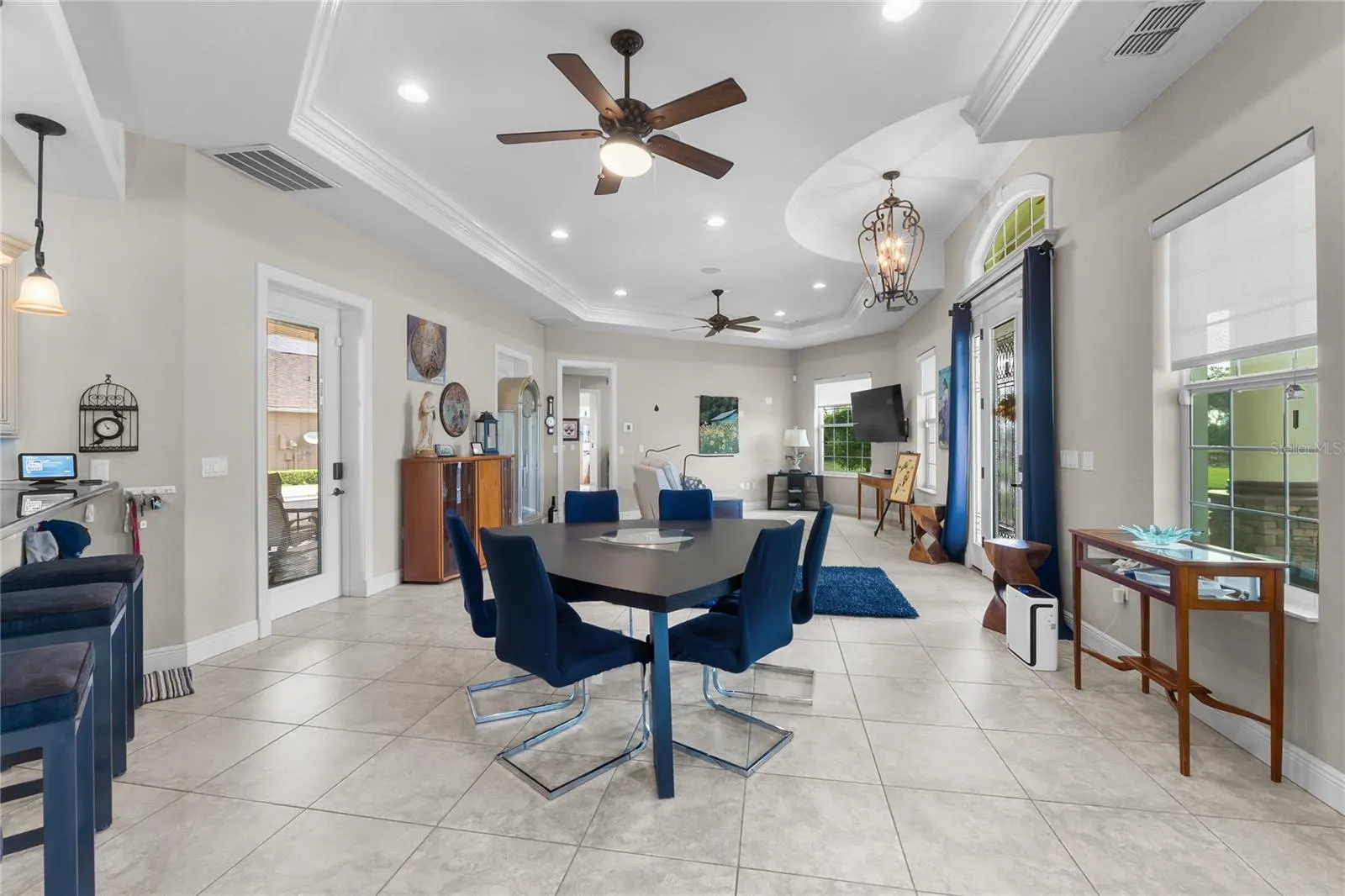 398 NOLANE LN
