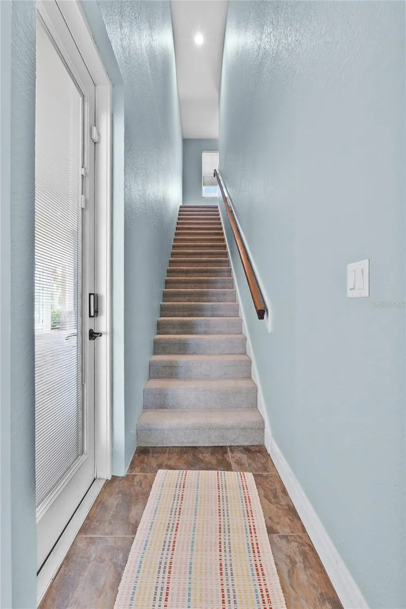 398 NOLANE LN